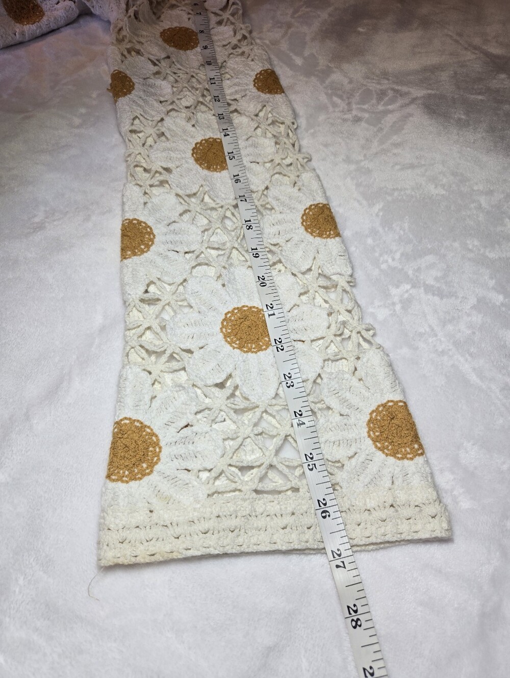 Moon & Madison Crochet Daisy Cardigan Cropped Sweater Large Boho Hippie - Picture 12 of 13